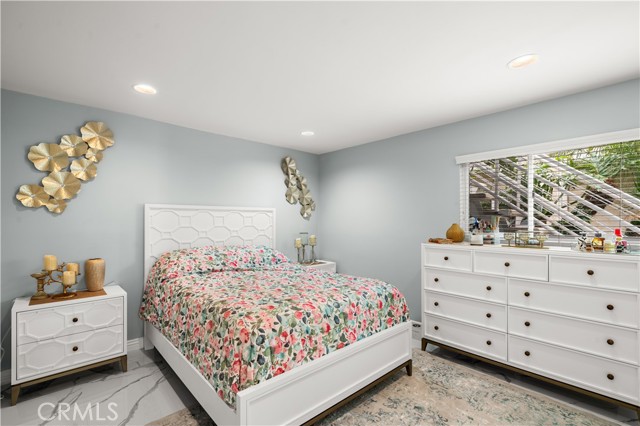 Detail Gallery Image 14 of 36 For 805 Ocean Ave #4,  Seal Beach,  CA 90740 - 3 Beds | 2 Baths