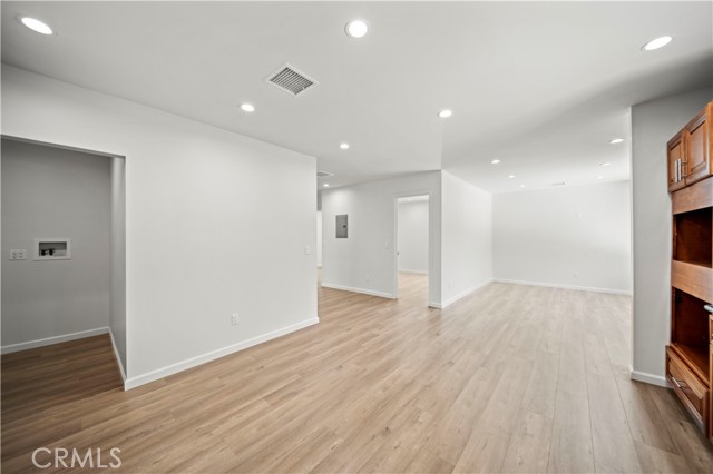 Detail Gallery Image 11 of 25 For 252 W Tujunga Ave, Burbank,  CA 91502 - 3 Beds | 2 Baths