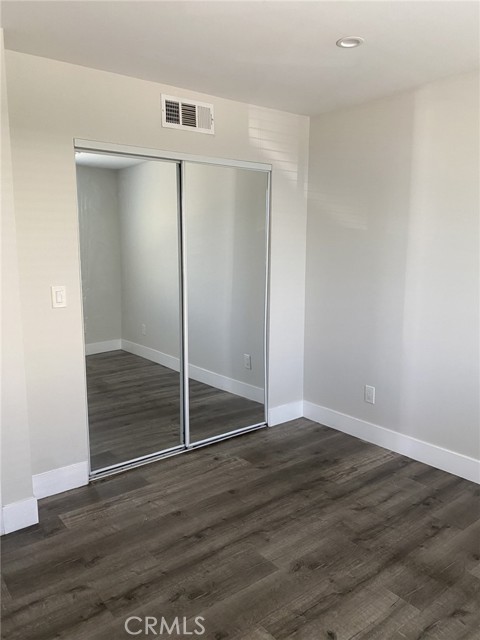 2420 1/2 Folsom Street, Los Angeles CA: https://media.crmls.org/medias/9cbd0762-8ae5-4371-b1cf-371352a06e00.jpg