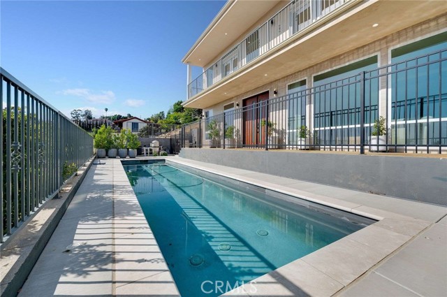 11837 Rideout Way, Whittier CA: https://media.crmls.org/medias/9cbd39e4-6290-4cc3-90e4-75800a64f2c1.jpg