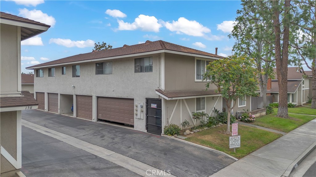 174 W Grove Street #4