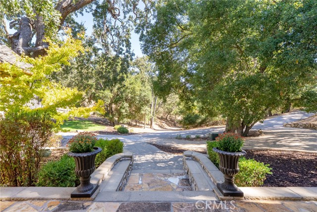 Detail Gallery Image 5 of 75 For 6360 Navarette, Atascadero,  CA 93422 - 4 Beds | 4 Baths