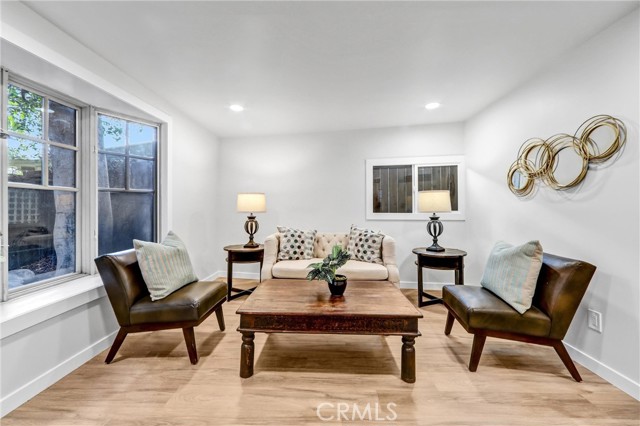 1215 Wentworth, Pasadena CA: https://media.crmls.org/medias/9cbdab1e-4273-49fb-9d7e-cbf5d8390650.jpg