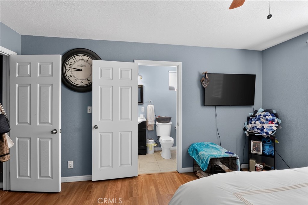 https://media.crmls.org/medias/9cbdae33-9420-4312-908d-f36b6525bb86.jpg?preset=X-Large