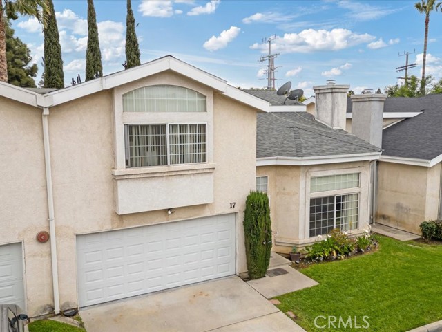 Detail Gallery Image 1 of 48 For 11965 Terra Bella St #17,  Sylmar,  CA 91342 - 3 Beds | 3 Baths