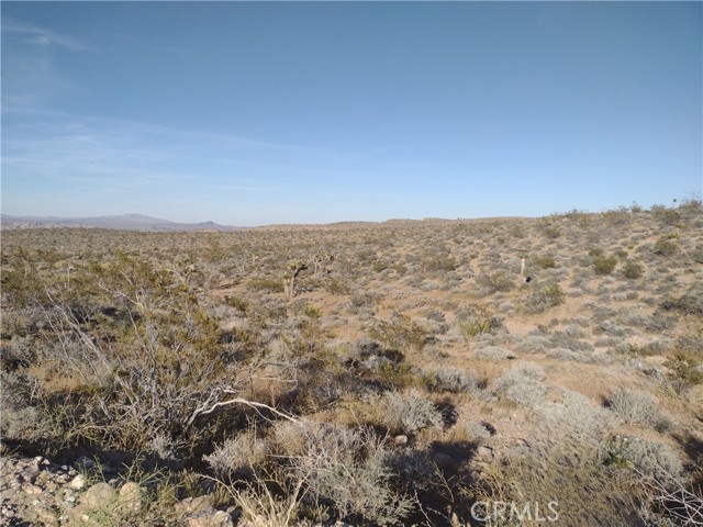 Detail Gallery Image 2 of 6 For 15 Camp Rock, Lucerne Valley,  CA 92356 - – Beds | – Baths