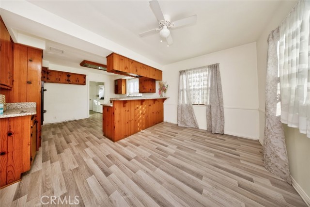 Detail Gallery Image 14 of 42 For 15439 Hart St, Van Nuys,  CA 91406 - – Beds | – Baths