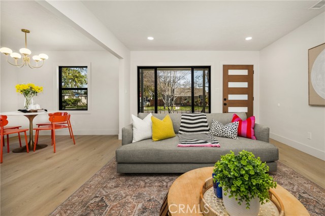 Image 12 of 69 For 1949 Chatwin Avenue