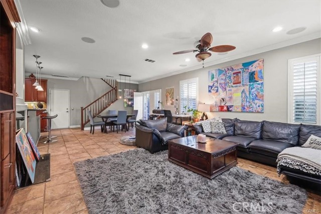 Detail Gallery Image 11 of 28 For 24081 Stone Creek Dr, Valencia,  CA 91354 - 3 Beds | 2/1 Baths