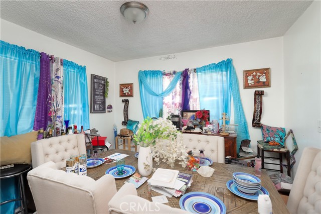 Detail Gallery Image 5 of 23 For 4826 E Avenue R12, Palmdale,  CA 93552 - 3 Beds | 2 Baths