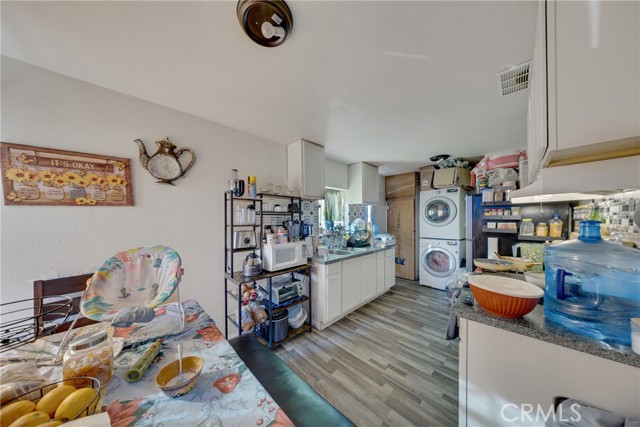 Detail Gallery Image 21 of 32 For 3218 Euclid, Lynwood,  CA 90262 - – Beds | – Baths