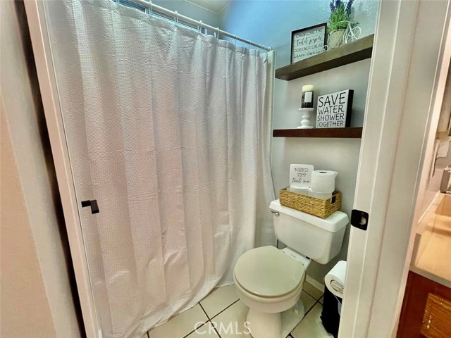 Detail Gallery Image 17 of 23 For 12995 Haverford Ct, Victorville,  CA 92392 - 3 Beds | 2 Baths