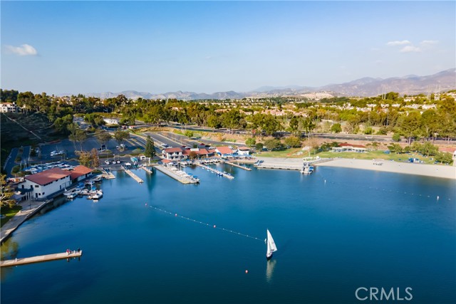 27927 Trocadero, Mission Viejo CA: https://media.crmls.org/medias/9cbf8571-ecaf-47ec-b65c-0dfdf4dede63.jpg