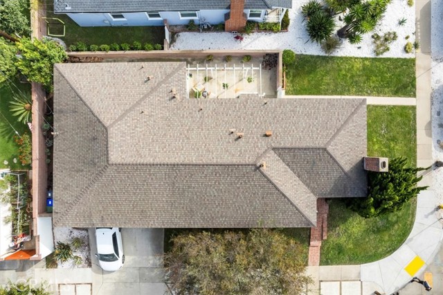 1601 18th Street, Manhattan Beach, California 90266, 3 Bedrooms Bedrooms, ,1 BathroomBathrooms,Residential,Sold,18th,SB21241206