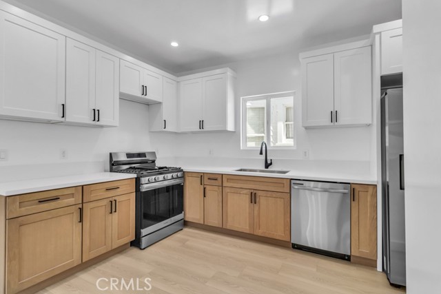 629 Olive Avenue, Long Beach CA: https://media.crmls.org/medias/9cc0be7c-f6ed-4130-bc50-217ca89bcb5e.jpg