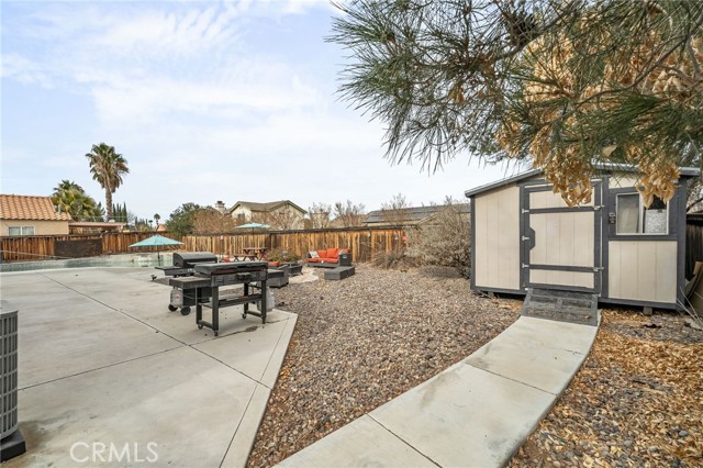 Detail Gallery Image 25 of 28 For 12722 Loma Verde Drive, Victorville,  CA 92392 - 4 Beds | 2/1 Baths