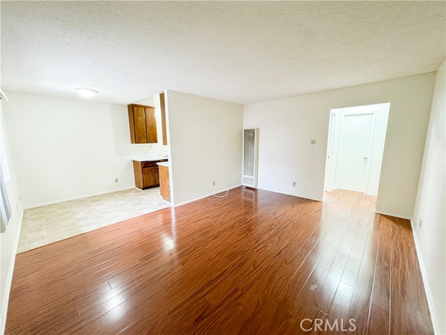 Detail Gallery Image 4 of 13 For 1637 W 227th St #3,  Torrance,  CA 90501 - 1 Beds | 1 Baths