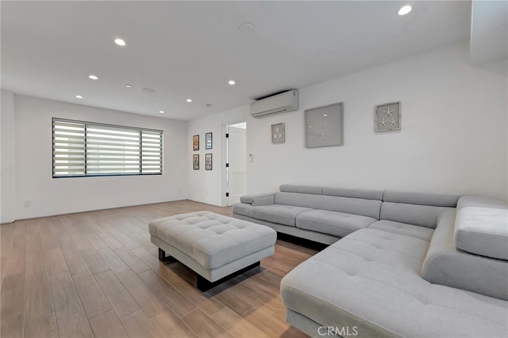 MLS #OC26164357 image #29