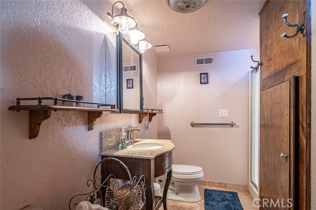 Detail Gallery Image 7 of 49 For 31020 All View Dr, Running Springs,  CA 92382 - 3 Beds | 2 Baths