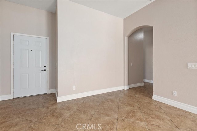Detail Gallery Image 10 of 40 For 6253 Brian Cir, Jurupa Valley,  CA 92509 - 3 Beds | 2 Baths