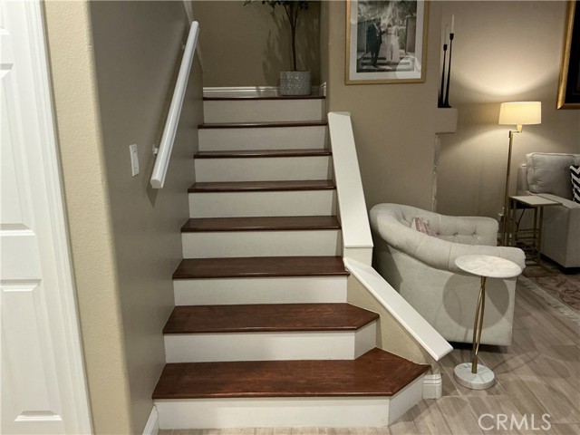 Detail Gallery Image 21 of 44 For 508 Bannister Way #B,  Simi Valley,  CA 93065 - 3 Beds | 2/1 Baths