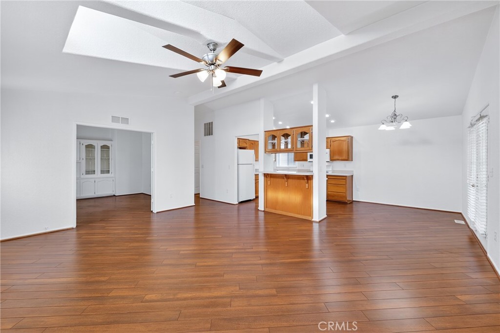 MLS #OC25256466 image #11