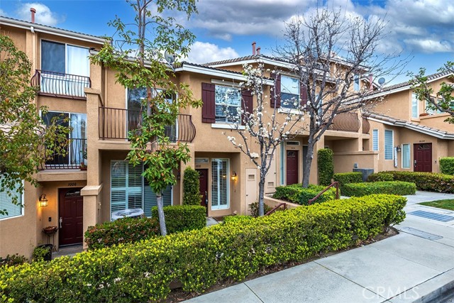 1010 S Gibraltar Avenue, Anaheim CA: https://media.crmls.org/medias/9cc4ab51-24fb-4baa-b740-dcae8f59aa59.jpg