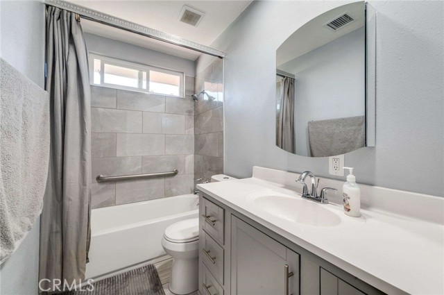 Detail Gallery Image 22 of 30 For 11854 166th St, Artesia,  CA 90701 - 3 Beds | 2 Baths