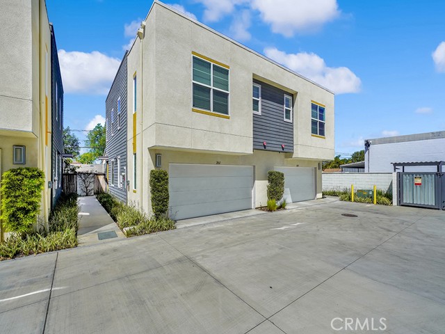 Detail Gallery Image 21 of 21 For 2061 W Place Dr, Costa Mesa,  CA 92627 - 2 Beds | 2/1 Baths