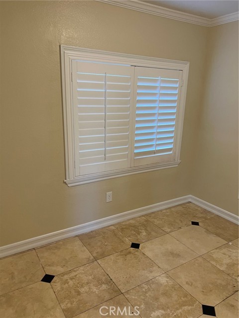 Detail Gallery Image 9 of 14 For 9326 Bunny Ln, Fontana,  CA 92335 - 4 Beds | 3 Baths