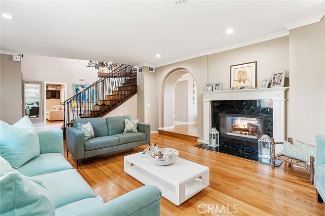 5005 Delita Place, Woodland Hills CA: https://media.crmls.org/medias/9cc6c4f6-e463-4a9b-9e7e-4f9dda75f87a.jpg