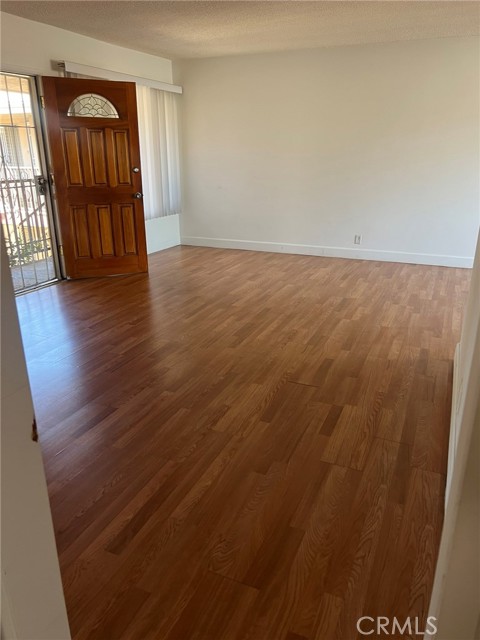 640 Elm Avenue, Long Beach CA: https://media.crmls.org/medias/9cc7124d-e329-4c95-b5f1-3e1c4ea9ef9a.jpg
