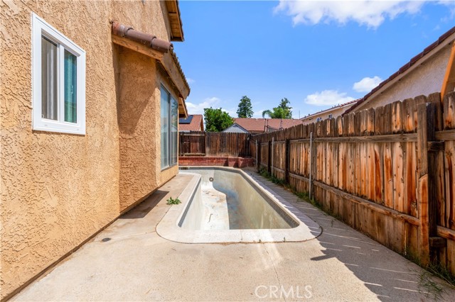 144 Elmtree Drive, Perris CA: https://media.crmls.org/medias/9cc7693e-6850-4cf4-830c-1d0b77600986.jpg