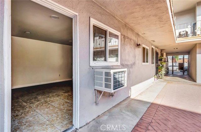 Detail Gallery Image 3 of 22 For 6735 Elmer #9,  North Hollywood,  CA 91606 - 1 Beds | 1 Baths