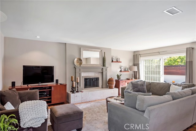 3100 Dow Avenue, Redondo Beach, California 90278, 3 Bedrooms Bedrooms, ,2 BathroomsBathrooms,Residential,Sold,Dow,SB21201747