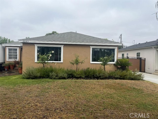 2257 Daisy Avenue, Long Beach CA: https://media.crmls.org/medias/9cc8a170-7e29-47e2-8d72-d4958f2f1c5c.jpg