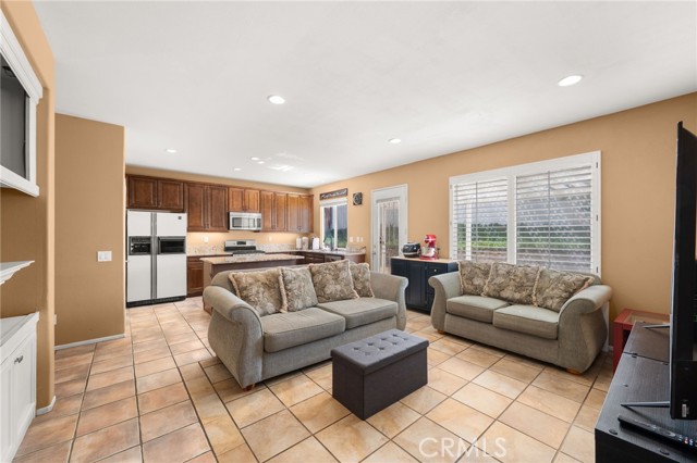 Image 4 of 41 For 909 Heron Drive
