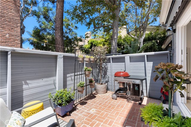 1917 Nelson Avenue, Redondo Beach, California 90278, 3 Bedrooms Bedrooms, ,2 BathroomsBathrooms,Residential,Sold,Nelson,SB22174600