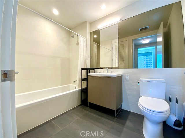 Detail Gallery Image 17 of 21 For 889 Francisco St #1105,  Los Angeles,  CA 90017 - 0 Beds | 1 Baths