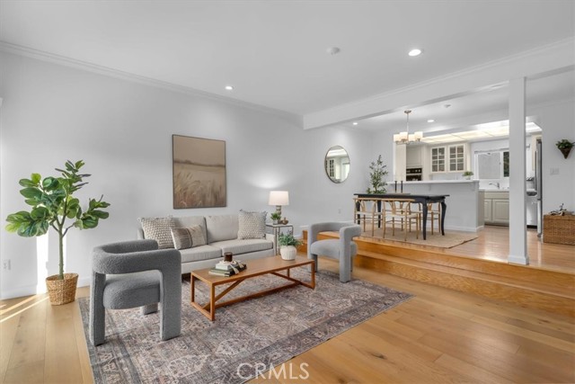 Detail Gallery Image 3 of 46 For 1006 Palm Ln, Redondo Beach,  CA 90278 - 2 Beds | 2 Baths