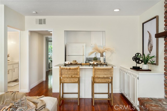 1122 Cranbrook Avenue, Torrance CA: https://media.crmls.org/medias/9ccb3b74-42fd-427a-88bf-5470c778e337.jpg