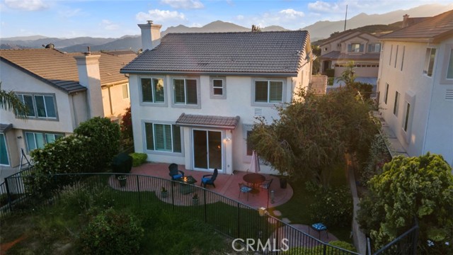 11226 Ravenna Lane, Porter Ranch CA: https://media.crmls.org/medias/9ccc2f98-0b91-494e-987a-b87dc49b5fea.jpg