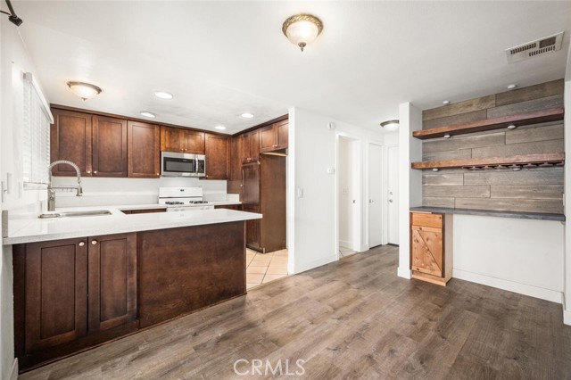 10395 Hammontree Drive, Garden Grove CA: https://media.crmls.org/medias/9ccc2fa1-5de0-4a7c-8fd3-b07214f06dd9.jpg