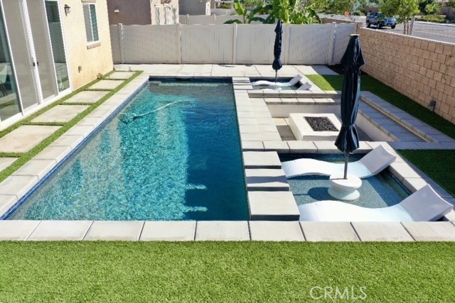 Detail Gallery Image 2 of 26 For 9605 Bonsai Ln, Riverside,  CA 92508 - 5 Beds | 3 Baths