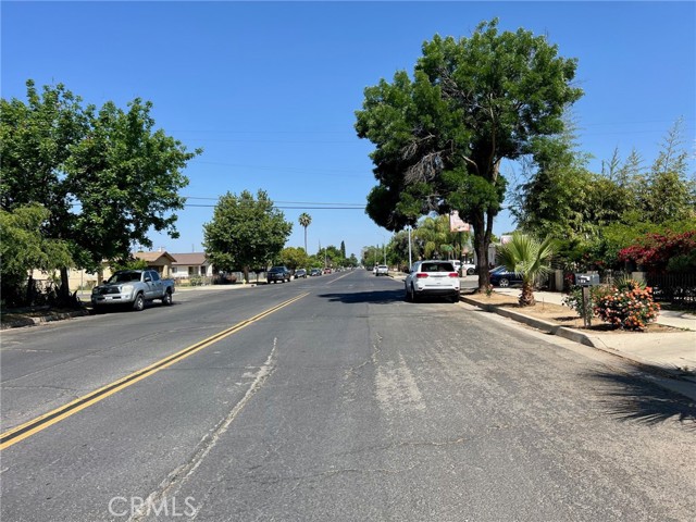 Detail Gallery Image 5 of 7 For 809 S B St, Madera,  CA 93638 - – Beds | – Baths