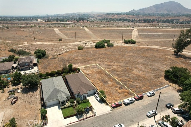 970 South Florez Street, Colton CA: https://media.crmls.org/medias/9ccda4f9-c07c-43d0-9898-0e3d811221ca.jpg