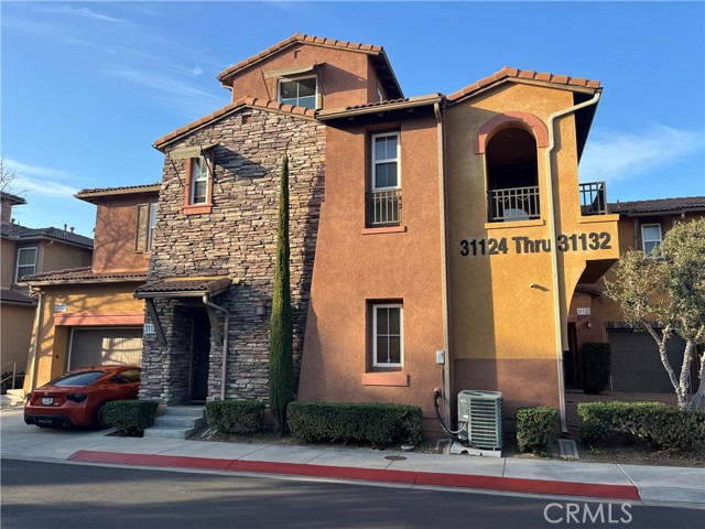 Detail Gallery Image 3 of 36 For 31128 Strawberry Tree Ln #11,  Temecula,  CA 92592 - 2 Beds | 2 Baths