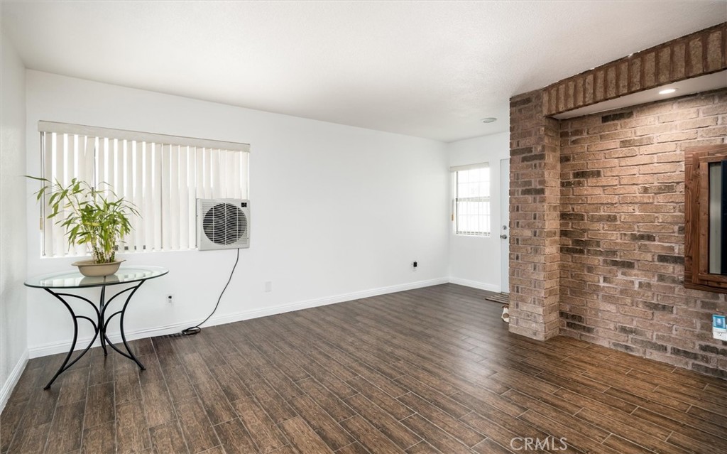 MLS #SW25105921 img 3