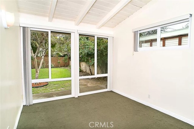 8512 Fullbright Avenue, Winnetka CA: https://media.crmls.org/medias/9ccfc2b4-372f-4afd-a63c-04bd7ee21795.jpg