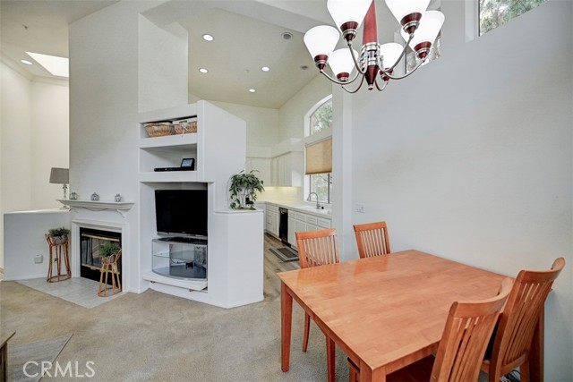 Detail Gallery Image 5 of 25 For 2643 Dietrich Dr, Tustin,  CA 92782 - 2 Beds | 2 Baths